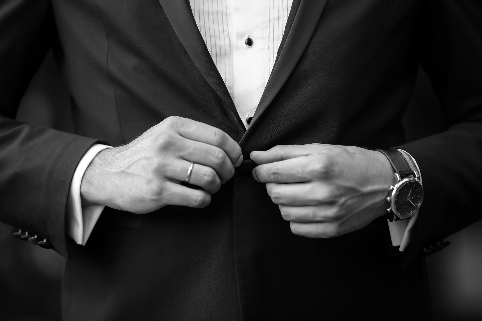 Elegantly Dressed Groom, Wedding Detail, Groom Suit